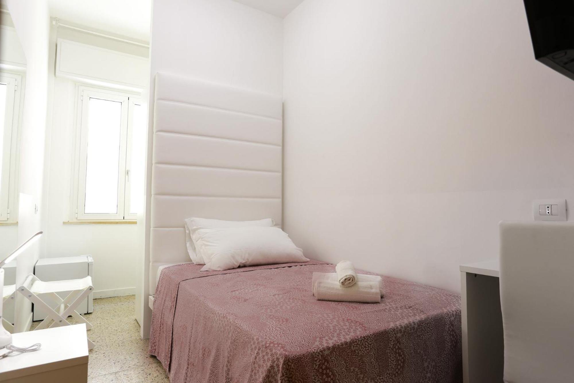 Hotel Ninfea Cattolica Eksteriør bilde