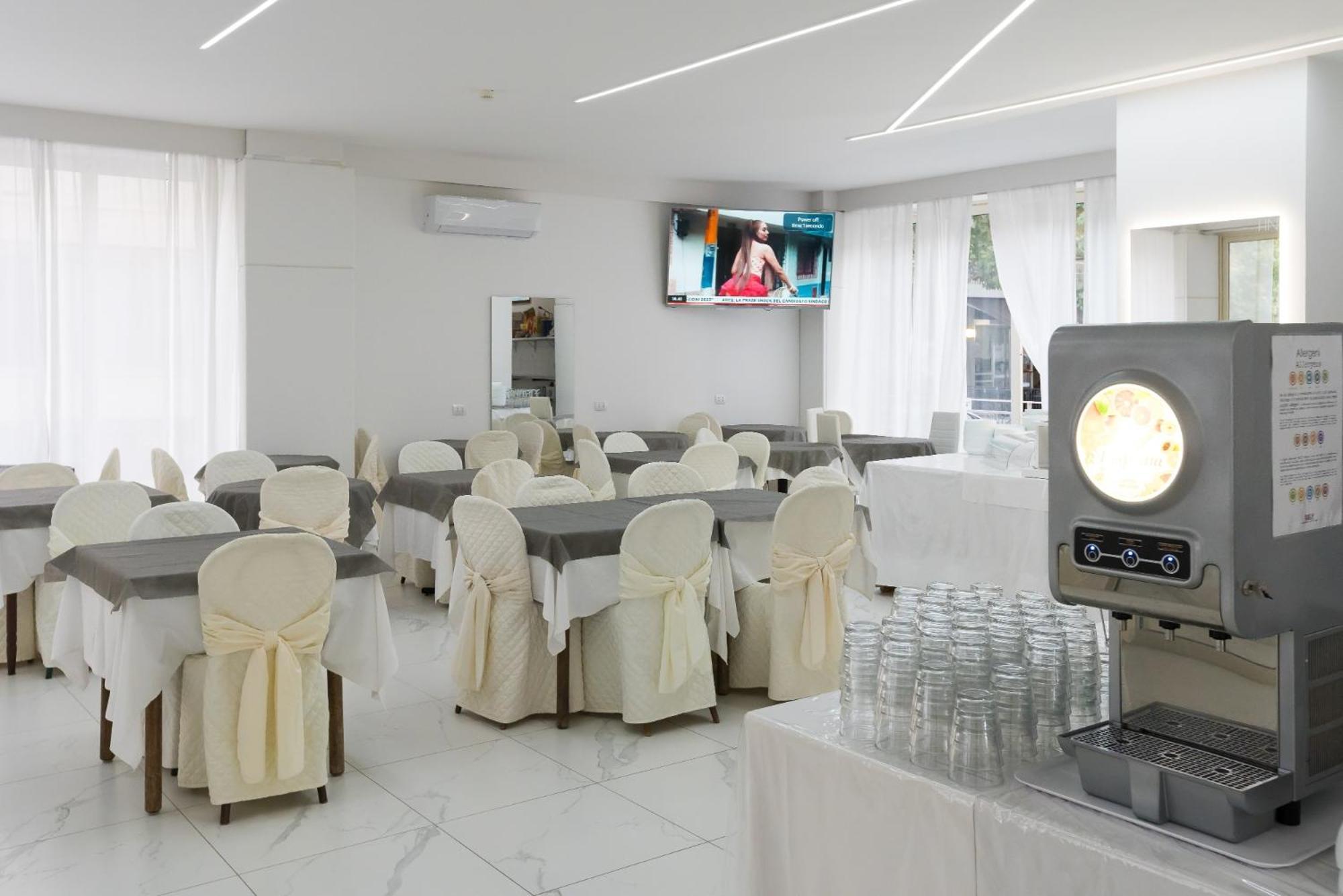 Hotel Ninfea Cattolica Eksteriør bilde