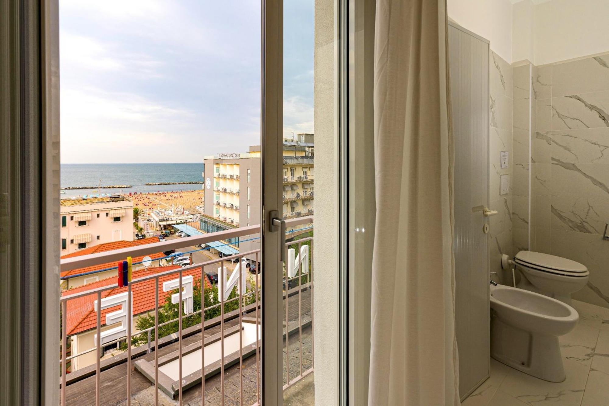 Hotel Ninfea Cattolica Eksteriør bilde